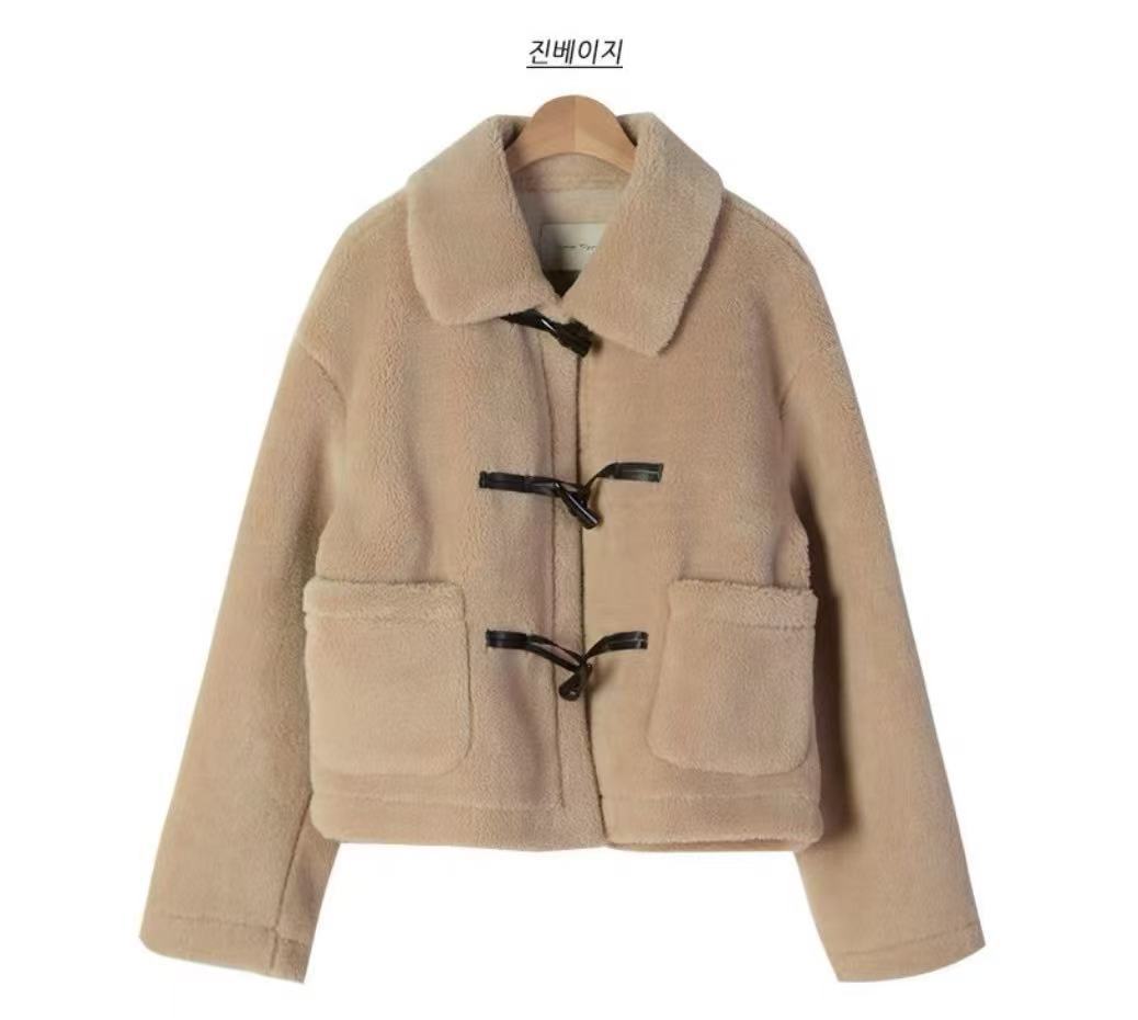 Vintage Shearling Fur-and-leather Combo Warm Short Coat With Horn Buttons