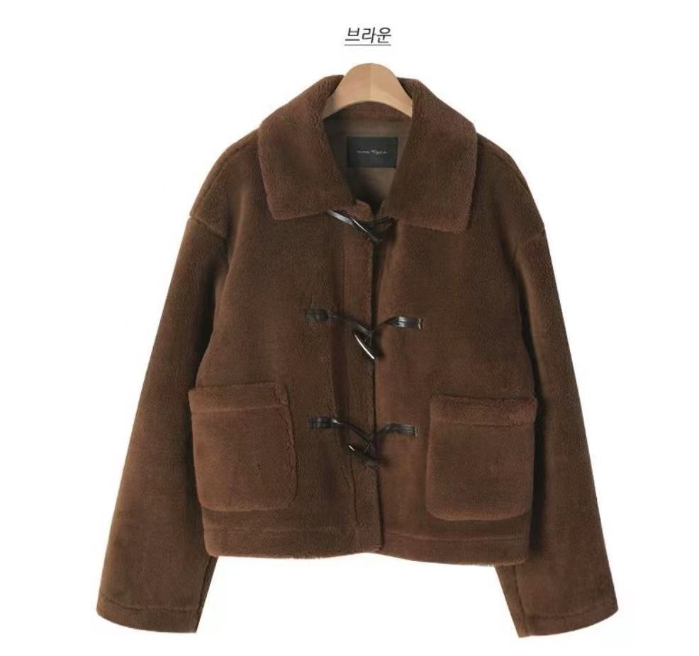 Vintage Shearling Fur-and-leather Combo Warm Short Coat With Horn Buttons